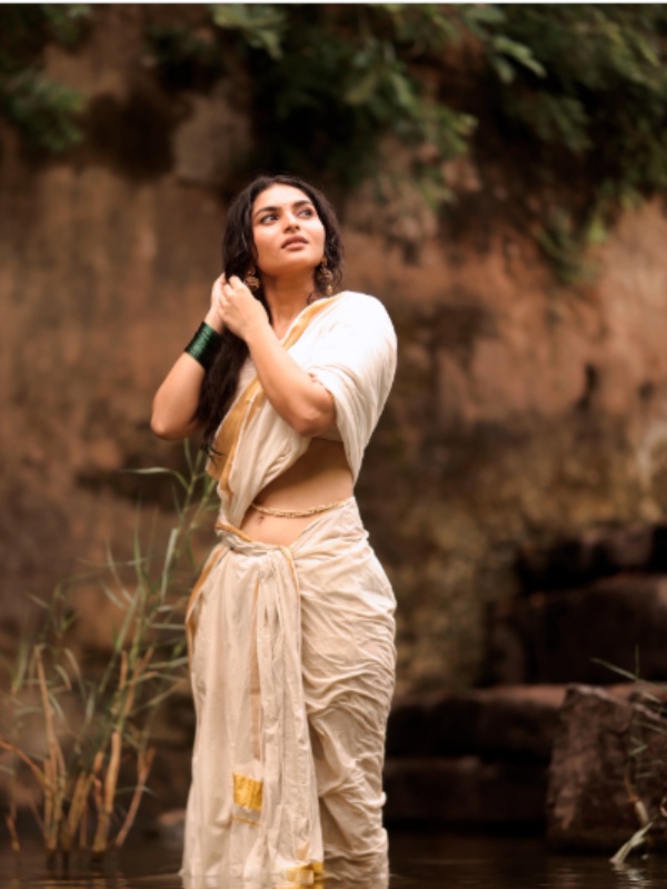 Dragon Kayadu Lohar heroine