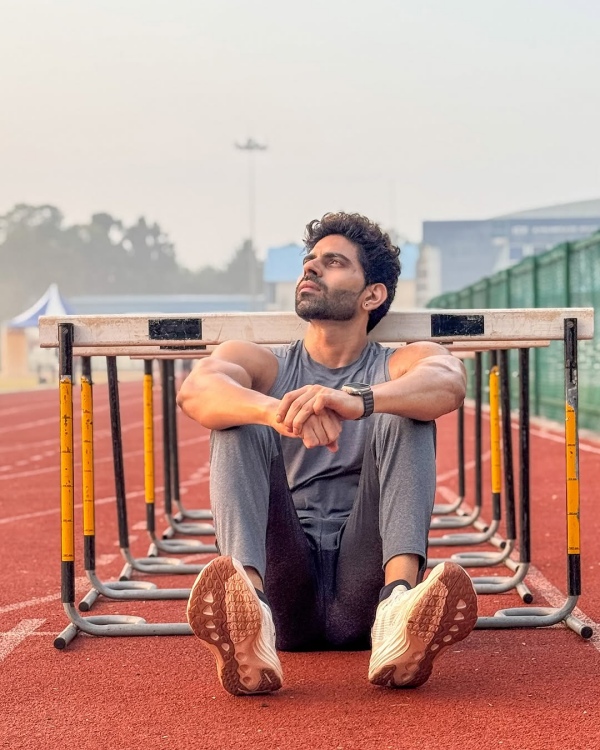 Fire Balaji Murugadoss Chandini Tamilarasan Sakshi Agarwal