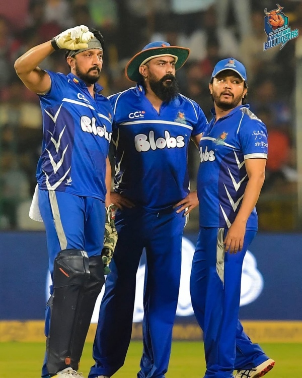 CCL 2025 CCL Chennai Rhinos Karnataka Bulldozers