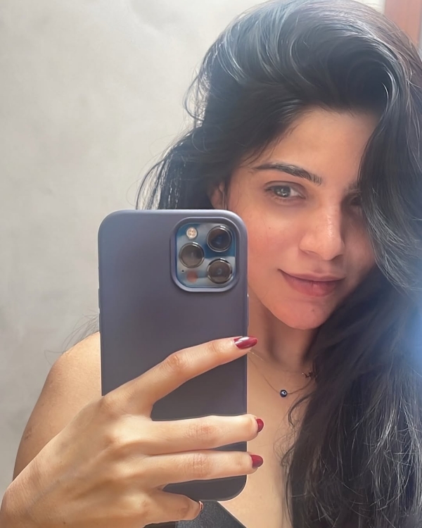 Kingston Divya Bharathi Valentines Day 2025 Divya Bharathi Glamour Photos