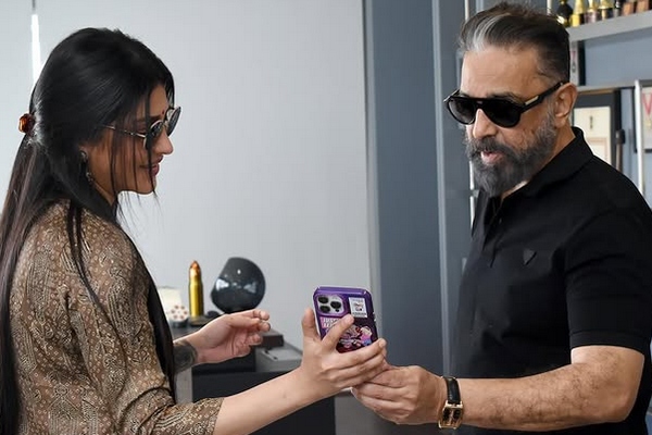 shruti haasan kamal haasan instagram