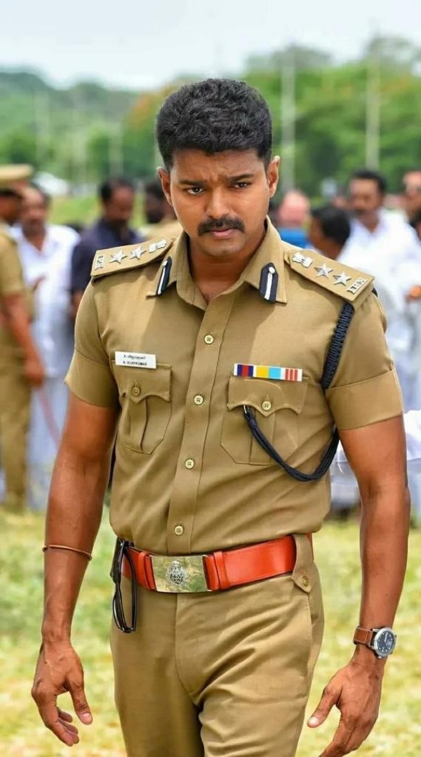 Kayadu Lohar Vijay heroine