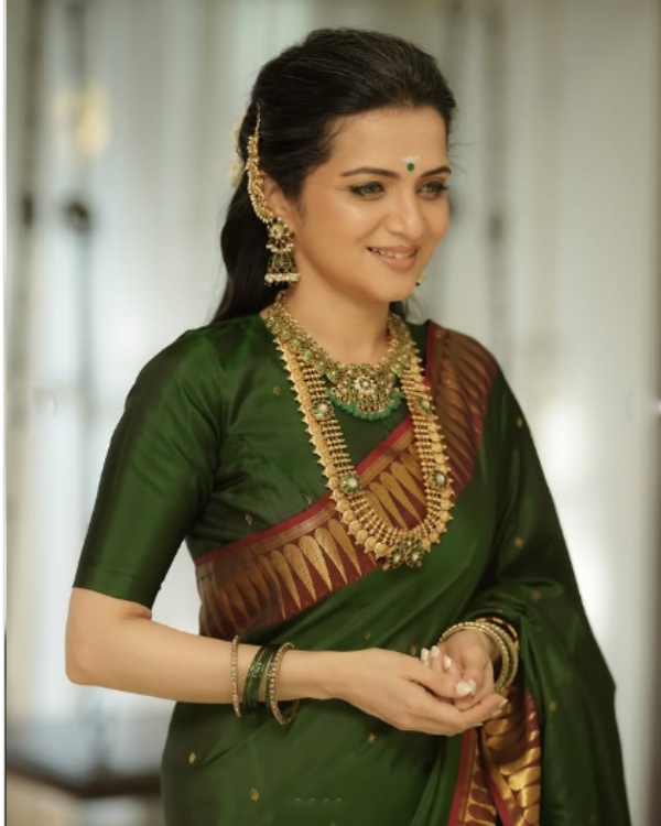 Dhvyadharshini DD Dhvyadharshini DD