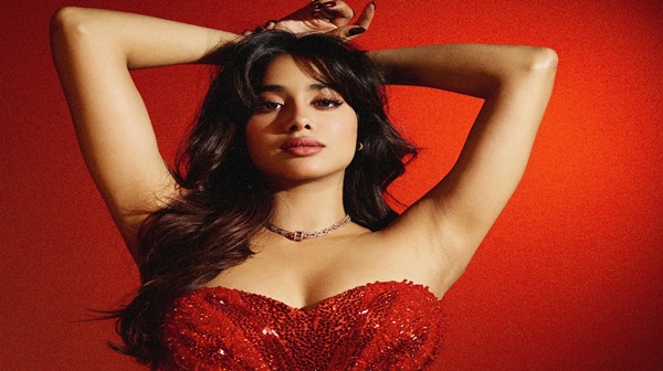 Janhvi Kapoor Praised Home Bound Director Neeraj Ghaywan Janhvi Kapoor Praised Home Bound Director Neeraj Ghaywan