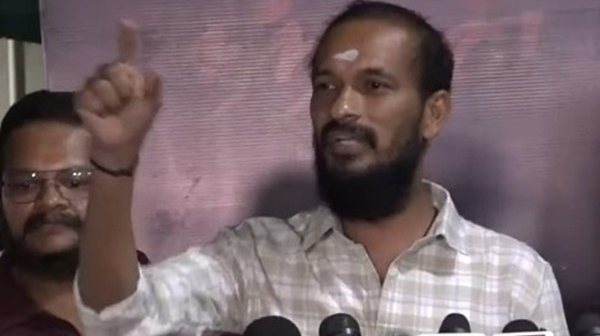 Director Saravanan Praised Sasikumar And Tourist Family Movie