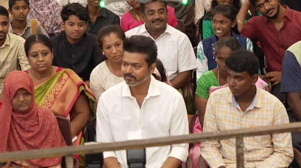 Vijay fans feeling sad after knowing Thalapathy completes Jana Nayagan last day shoot