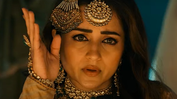 Fans troll Trisha and Mani Ratnam after watching the video of the song Mutha Mazhai from the movie Thug Life