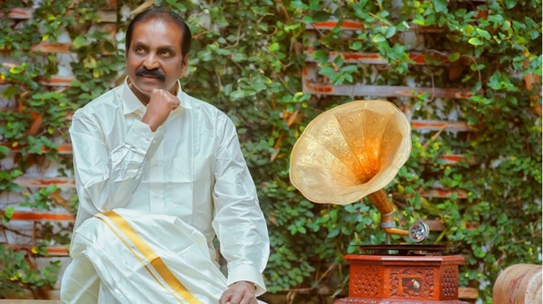 Vairamuthu explained about Changing the Lyrics in songs
