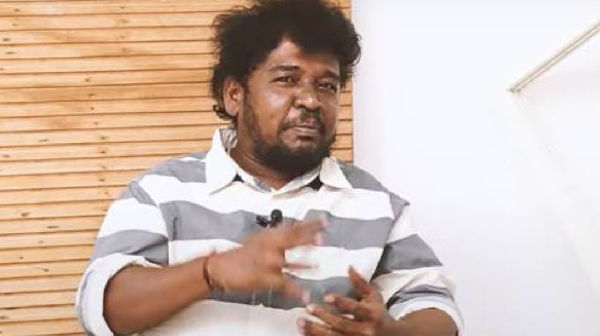 Appukutty not accepted Vishal s ban idea for movie review at first 3 days