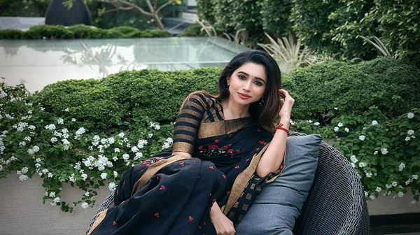 Aarti Ravi s Latest Instagram Post Goes Trending Here are Full Details
