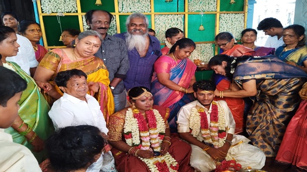 Vadivelu spoke to King Kong on the phone as he couldn t attend his daughter s wedding