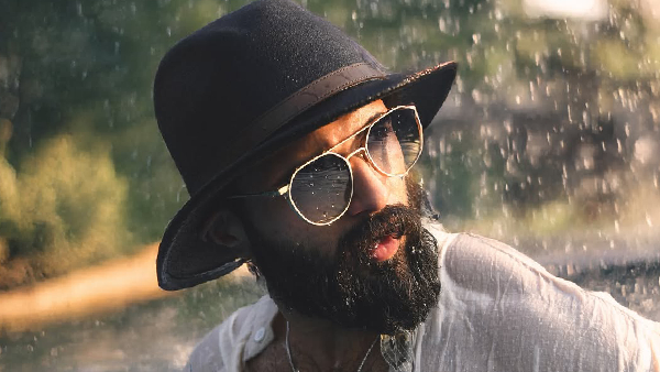 Actor Vijay Deverakonda Affected By Dengue Fever Admitted Hospital