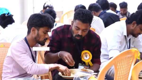 Dhanush Met His Fans And Gave His Birthday Treat Photos and Videos Goes Trending Dhanush Met His Fans And Gave His Birthday Treat Photos and Videos Goes Trending