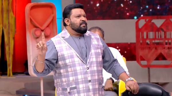 Singer Suchitra wants Neeya Naana Gobinath as a Chief Minister and supports Vijay Tv for Dog debate Singer Suchitra wants Neeya Naana Gobinath as a Chief Minister and supports Vijay Tv for Dog debate