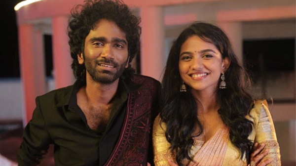 Director Keerthiswaran s rude reply to fan over Mamitha Knee Down scene in Dude sparks controversy again Director Keerthiswaran s rude reply to fan over Mamitha Knee Down scene in Dude sparks controversy again