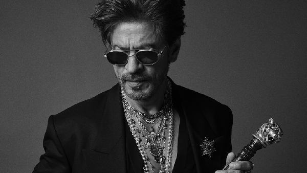 Shah Rukh Khan Ask apologies To Fans On His 60th Birthday For Aware Of Stampede Shah Rukh Khan Ask apologies To Fans On His 60th Birthday For Aware Of Stampede