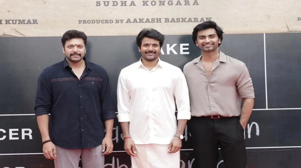 Jana Nayagan vs Parasakthi Release Clash Rumours Link Sivakarthikeyan to Vijay Competition