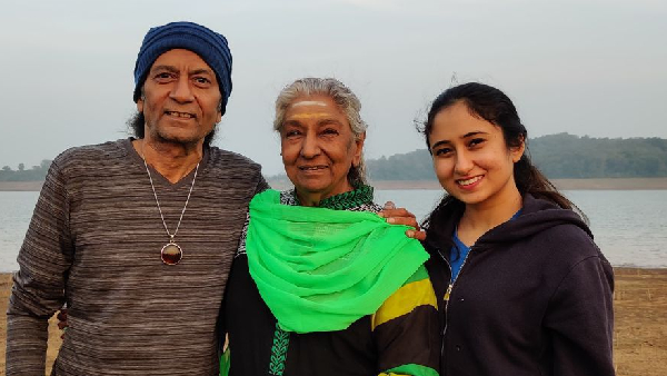 Legendary Singer S Janaki s Grand Daughter request for press and people