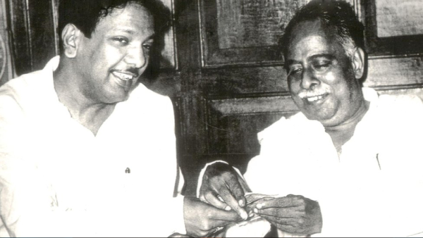 Sivakarthikeyan Parasakthi Movie Has Kalaignar Karunanidhi Scene With CN Annadurai - Netizens Post