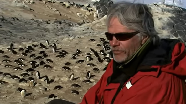 Encounters at the End of the World Director Werner Herzog Turns Vetrimaaran Fan At Oscars