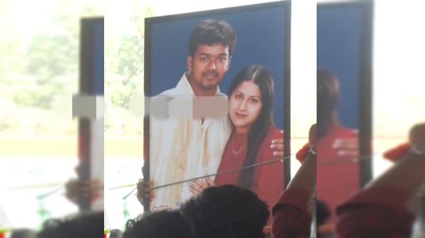 Amid Divorce Row Vijay Skips Personal Remarks at Thanjavur Meet Fan s Gesture Goes Viral Amid Divorce Row Vijay Skips Personal Remarks at Thanjavur Meet Fan s Gesture Goes Viral