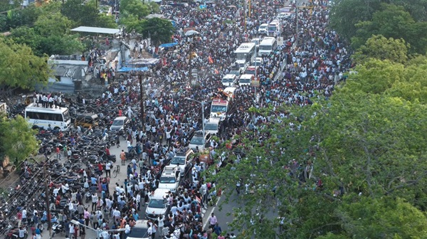Vijay Campaign Video Goes Viral After Catching Drink Bottle Fans Link It to Ajith Kumar Ad Vijay Campaign Video Goes Viral After Catching Drink Bottle Fans Link It to Ajith Kumar Ad