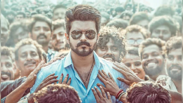 Vignesh Shivan Reacts Angrily After Spotting Jananayagan Leak on Phone Incident Sparks Debate on Piracy