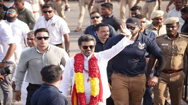 Vijay Campaign in Kanyakumari Fan Swims 3 Km Through Drain to See Him