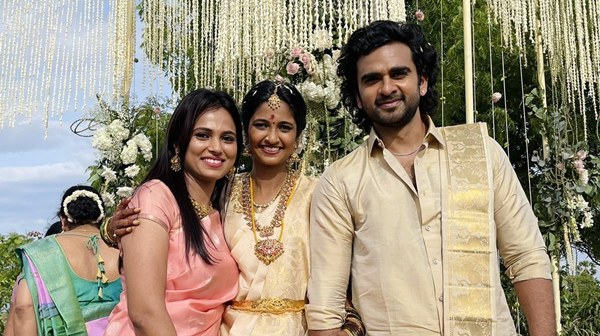 Keerthi Pandian s Awkward Moment With Ashok Selvan Goes Viral Fans Feel Emotional