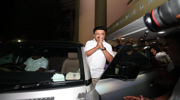 Rajinikanth Meets MK Stalin After Election Defeat in Kolathur Offers Support and Consolation