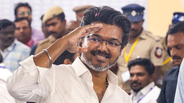 Blue Sattai Maran Trolls Vijay s CM Win Predicts Future for Sivakarthikeyan amp amp Pradeep Ranganathan