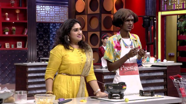 You ve Acted Enough Vanitha Vijayakumar Teases KPY Bala at Movie Event