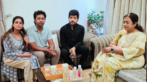 Legend Saravanan Pays Emotional Tribute to K Bhagyaraj Meets Grieving Family at His Chennai Residence
