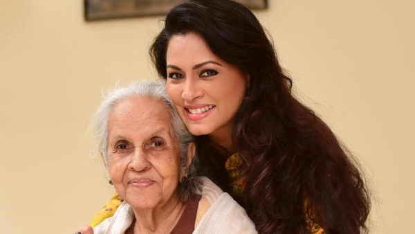 Pooja Umashankar celebrates her Grandma s 99th birthday Pooja Umashankar celebrates her Grandma s 99th birthday
