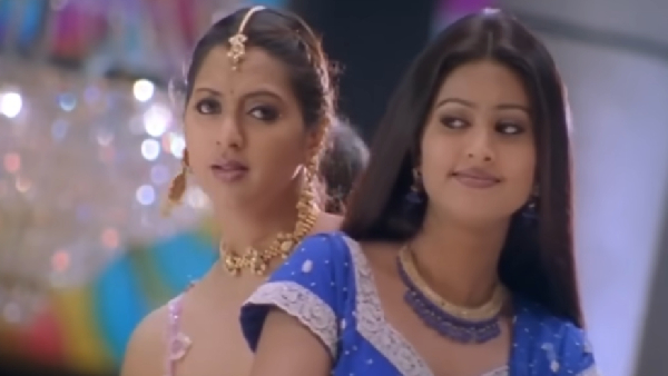 Vijay s Vaseegara movie fame Actress Gayathri Jayaraman scuba diving video goes viral Vijay s Vaseegara movie fame Actress Gayathri Jayaraman scuba diving video goes viral