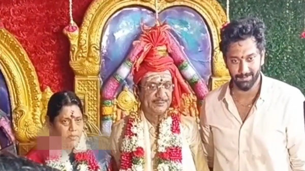 Arulnithi Hosts Bheemaratha Shanthi Ceremony For Parents At Thirukkadaiyur Temple Arulnithi Hosts Bheemaratha Shanthi Ceremony For Parents At Thirukkadaiyur Temple