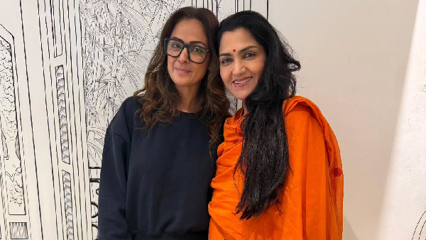 Simran and Kushboo Reunite After Years Their Heartwarming Photos Delight 90s Tamil Cinema Fans Simran and Kushboo Reunite After Years Their Heartwarming Photos Delight 90s Tamil Cinema Fans