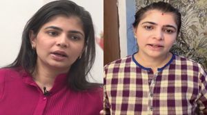 చిన్మయికి 4 సార్లు అబార్షన్! నెటిజన్‌ కామెంట్స్‌కు సింగర్ దిమ్మతిరిగే కౌంటర్