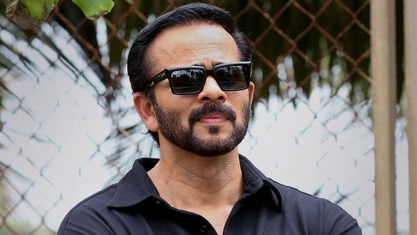 Gun Fire: బాలీవుడ్‌లో కాల్పుల కలకలం.. స్టార్ డైరెక్టర్ ఇంటిపై గన్‌ఫైర్!