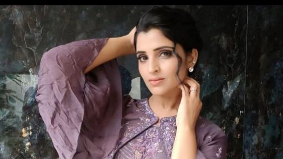 యాంకర్ శ్యామల ఎద అందాల దారుణం.. హాట్ షోలో అన్నీ దాటేసి మరీ!