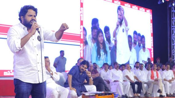 Hyper Aadi: పవన్ కళ్యాణ్ ప్యాకేజి స్టార్, దత్తపుత్రుడు కామెంట్స్ పై హైపర్ ఆది రియాక్షన్.. షాకింగ్ పంచ్!