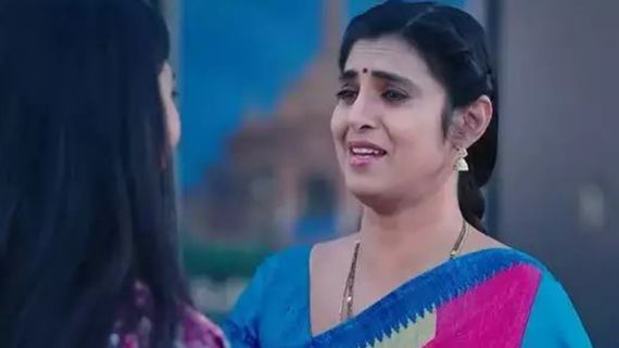 Intinti Gruhalakshmi Today Episode: దివ్యను చూసి తులసి షాక్.. రావడమే లాస్య ఝలక్.. అభి అలా అడగడంతో!