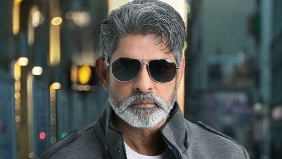 నా లెక్క ప్రకారం 1000కోట్లు ఉండాలి.. క్యాసినో అలవాటు.. ఆ డబ్బు ఎలా పోయిందంటే: జగపతిబాబు