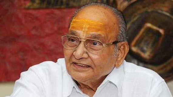 K Viswanath పాట రాస్తూ కే విశ్వనాథ్ మృత్యువు ఒడిలోకి! కొనఊపిరి వరకు సినిమా కోసం కళాతపస్వి తపన