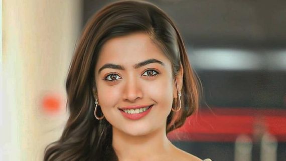 Rashmika Mandanna: బ్లేజర్ వేసినట్టే వేసి గ్యాప్ ఇచ్చిన రష్మిక.. ఆ అందాలు మొత్తం హైలెట్..