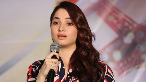 చిన్నప్పుడే అదోలా చూసేవారు.. పురుషాధిక్యత సమాజంలో కష్టం.. తమన్నా షాకింగ్ గా!