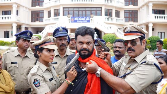 గద్దర్ ప్రధాన పాత్రలో ఉక్కు సత్యాగ్రహం.. వైజాగ్ స్టీల్‌ప్లాంట్ ప్రైవేటీకరణపై సినీ యుద్దం.. హీరో ఎవరంటే? 