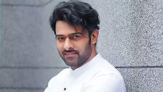 'ప్రభాస్ కోసం ఎలాంటి త్యాగానికైనా సిద్ధం.. ఆ హీరో నాకు దక్కాల్సిందే'