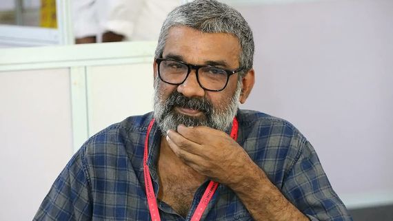 ప్రముఖ దర్శకుడి అరెస్ట్.. కారవాన్‌లోకి పిలిచి నటిపై లైంగిక దాడి కేసులో రిమాండ్!