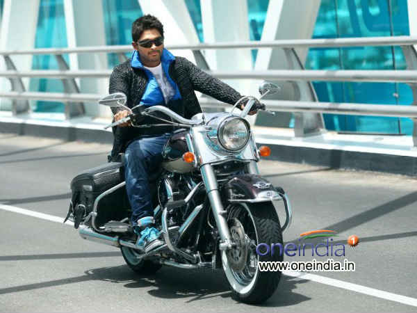 తెలుగు మాస్ హీరోలు...అదిరిపోయే బైకులు(ఫోటో ఫీచర్)